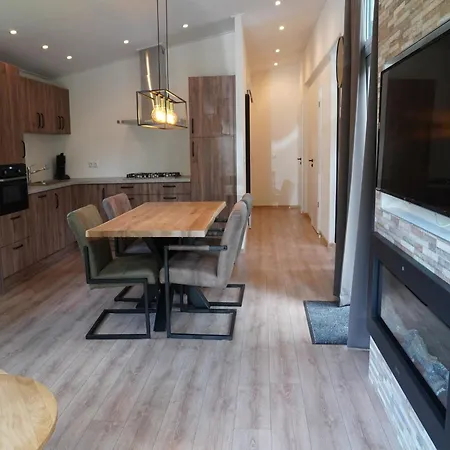 Nature-connected Modern Stay, Cleaning Included Дом отдыха *