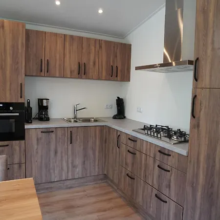 Дом отдыха Nature-connected Modern Stay, Cleaning Included Хундерло